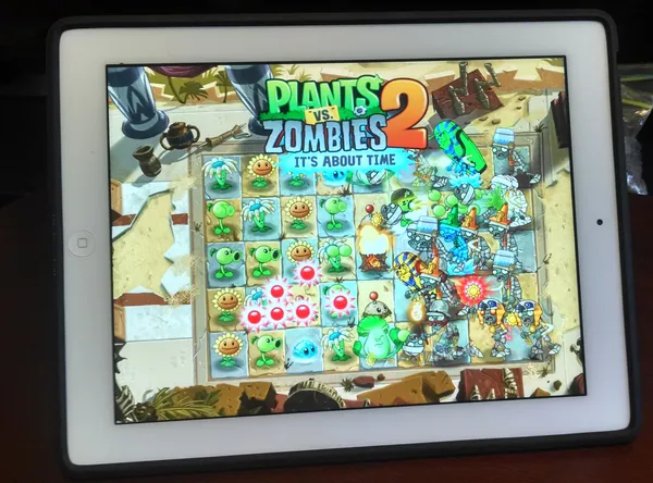 game offline iOS - Plants vs. Zombies 2